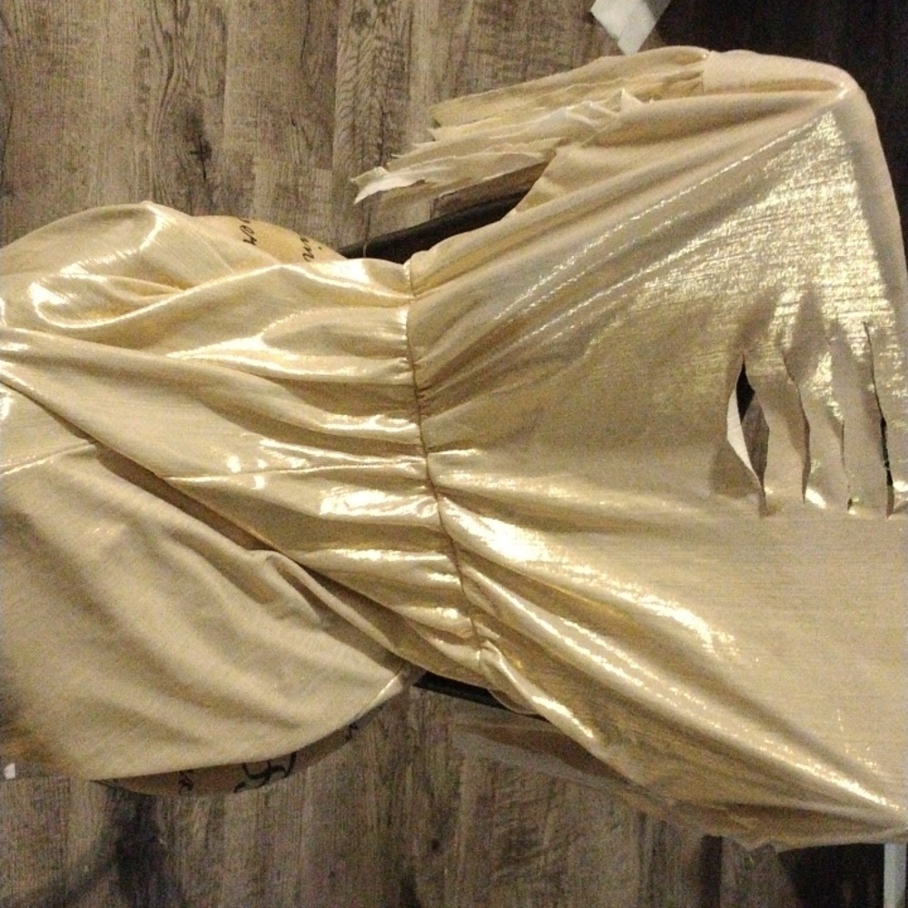Romper - Picture 2 of 2